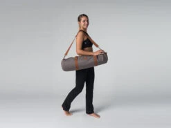 Sac à Tapis De Yoga Navy Bag - Coton Taupe 70cm X 20 Cm -Magasin De Vetements sac a tapis de yoga navy bag coton taupe 15718388235db05b67b6a0a