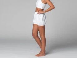 Short Femme Traditionnel Iyengar - Bio Blanc Blanc XS - 36 -Magasin De Vetements short femme traditionnel iyengar bio 16358449156181033332571